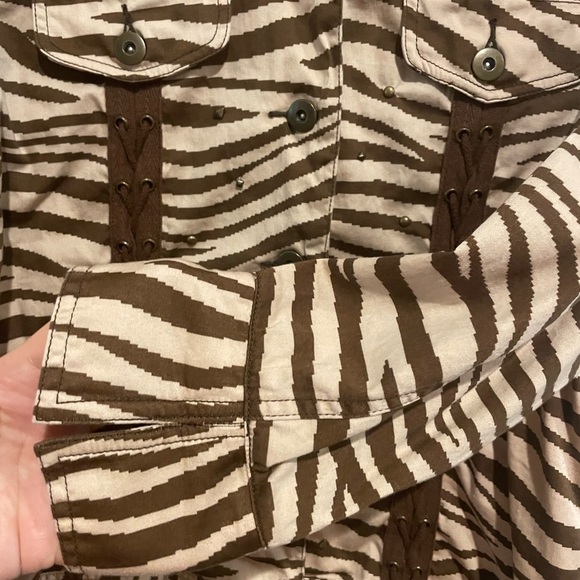 Multiples tan and brown Zebra print jacket. Size S - Picture 4 of 6
